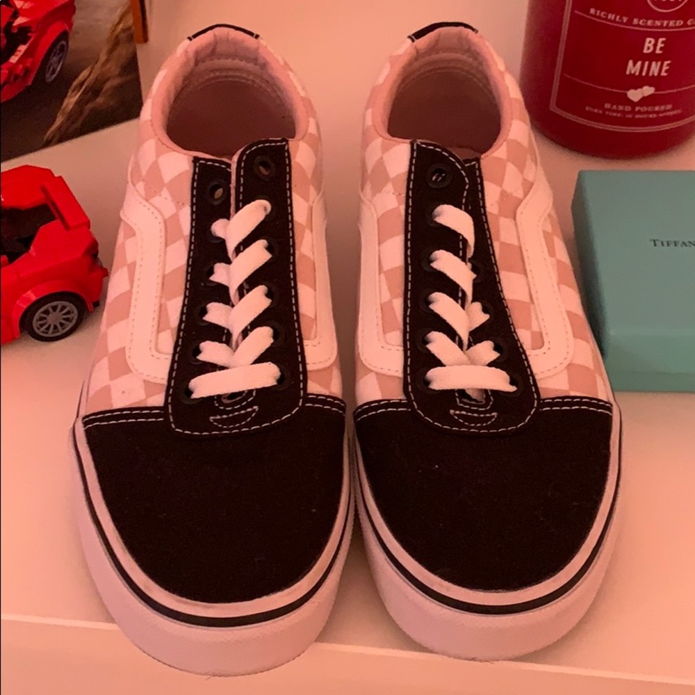 Pink checkerd vans
